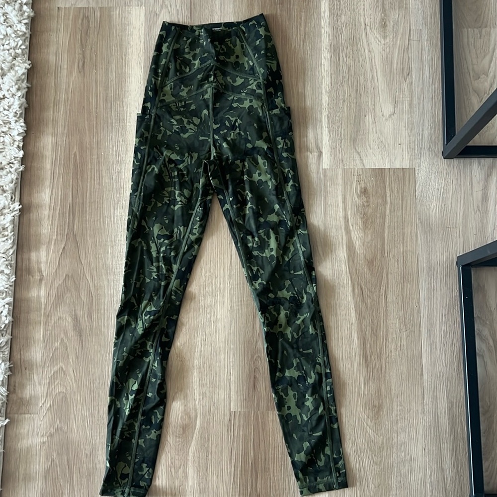 1st phorm camo leggings